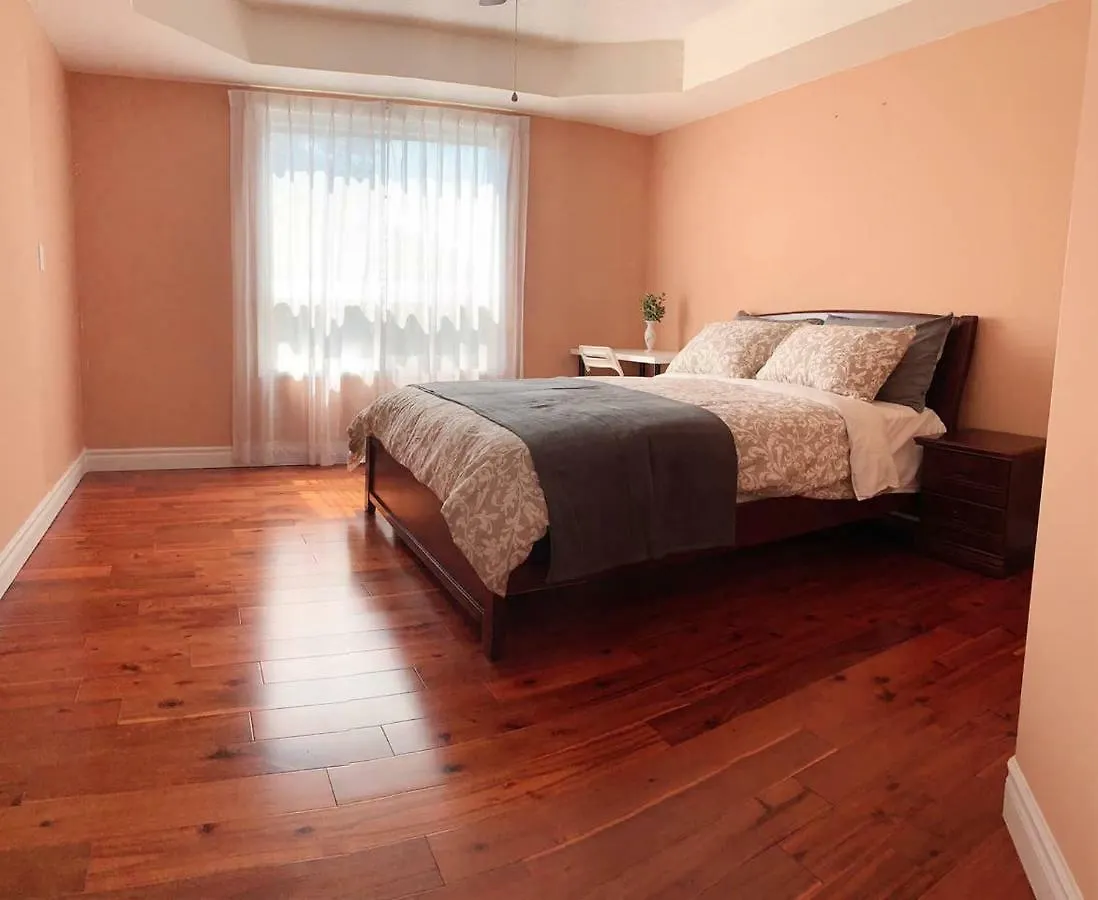 Nice Rooms With Private Bath In Mid Town Toronto 0*,